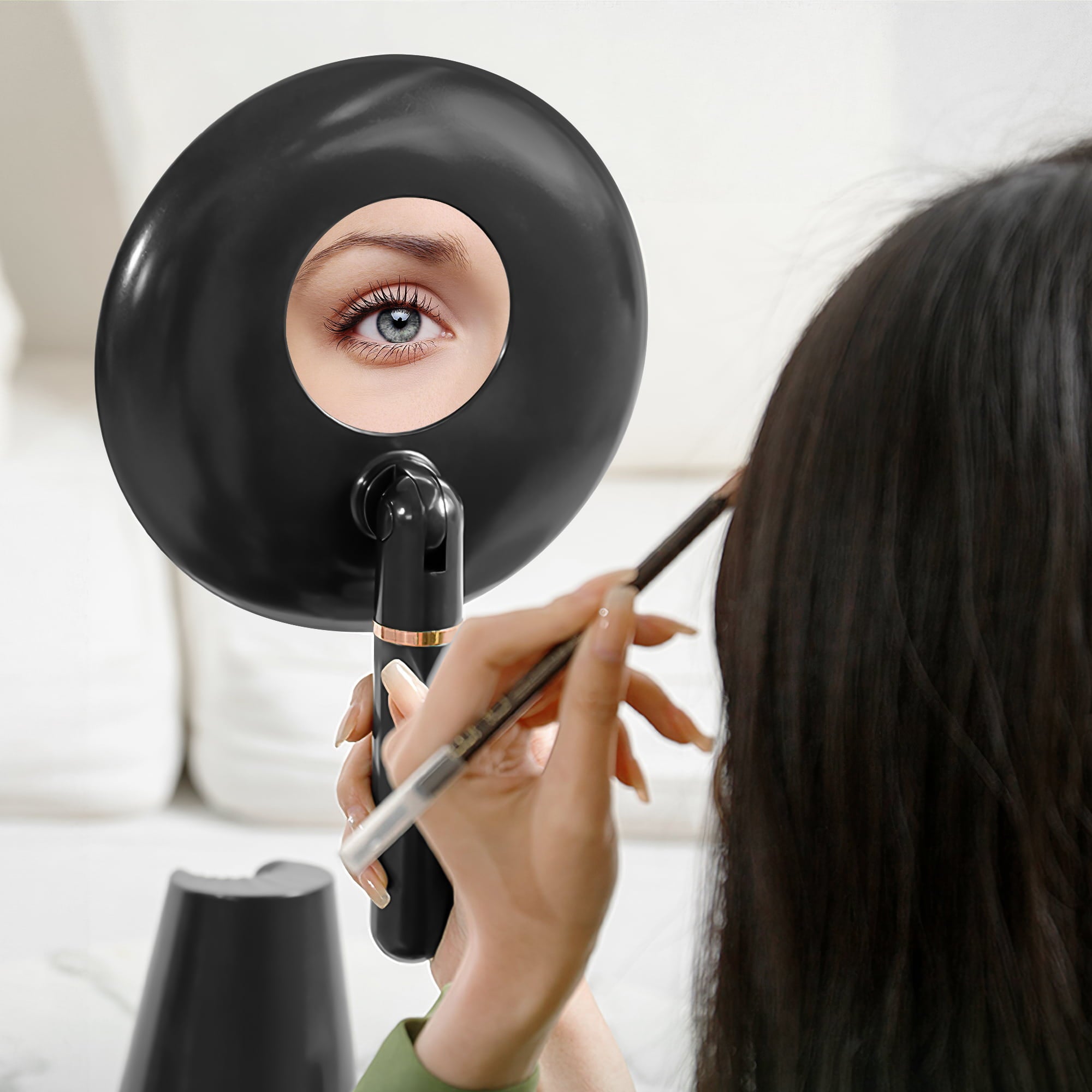 Amanda-8'' Diameter Rechargeable Magnification LED Handheld Lighted Vanity Mirror