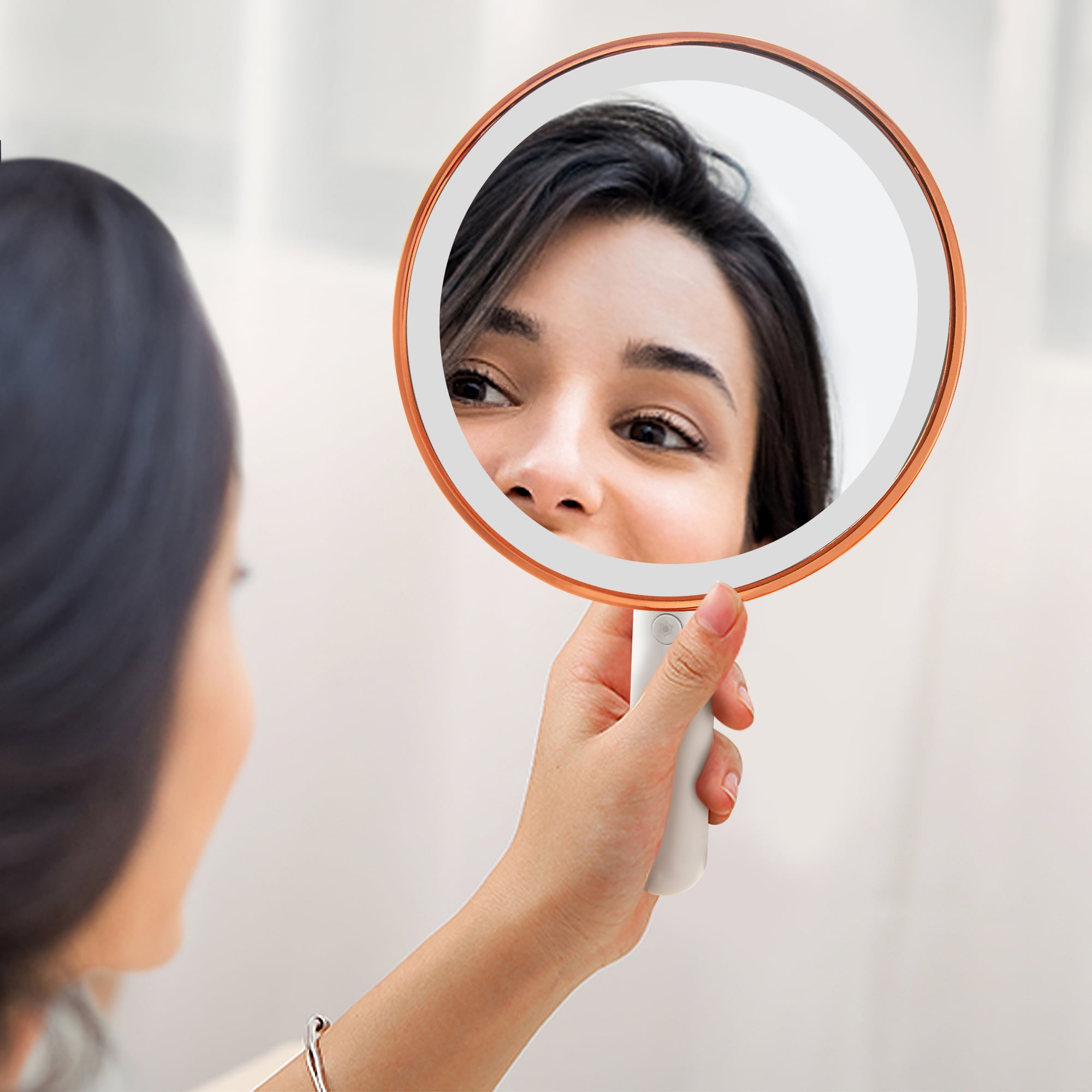 Amanda-8'' Diameter Rechargeable Magnification LED Handheld Lighted Vanity Mirror