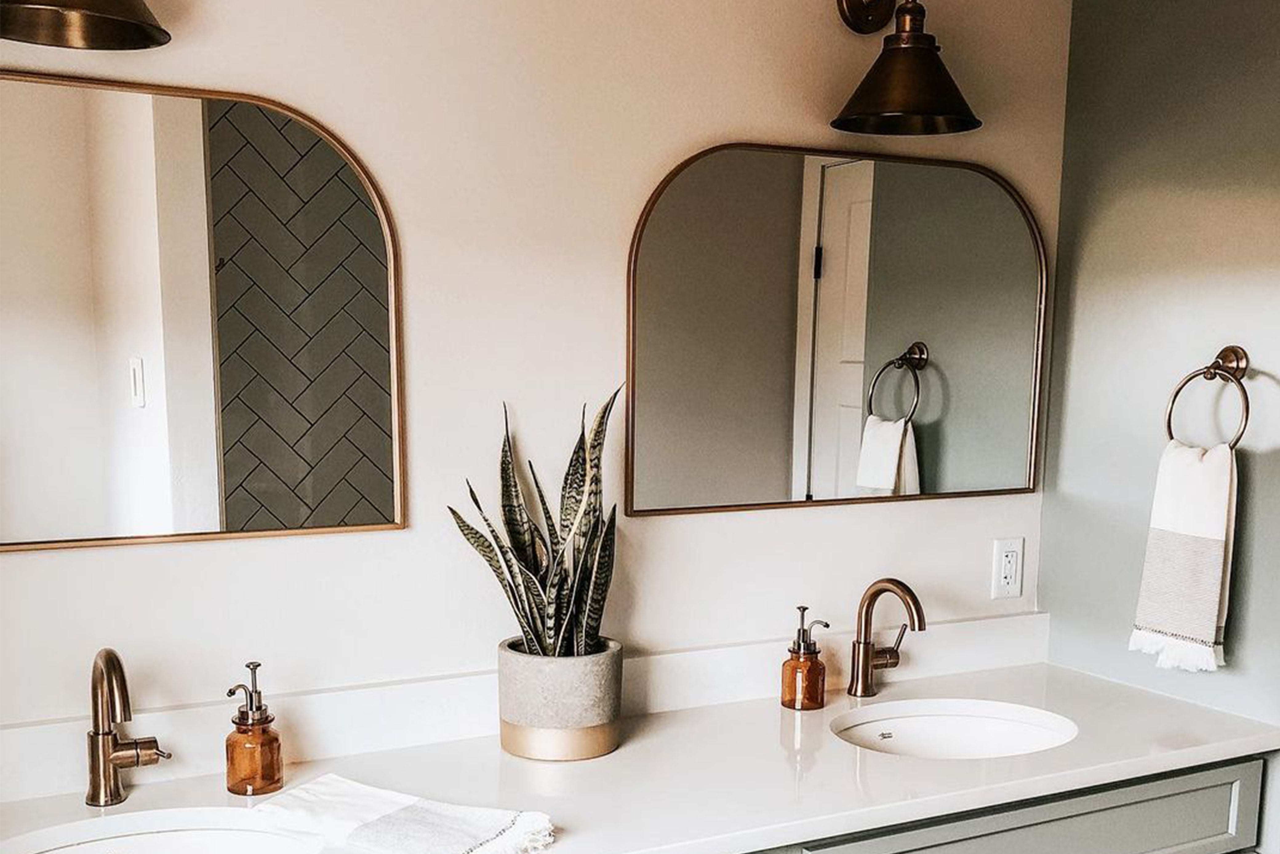 2023 Latest Trends of Arch Mirrors For Your Home
